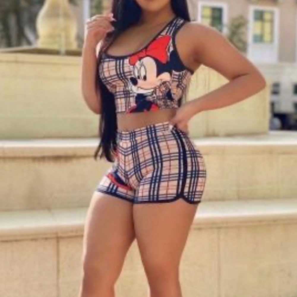 2 piece Minnie Mouse set